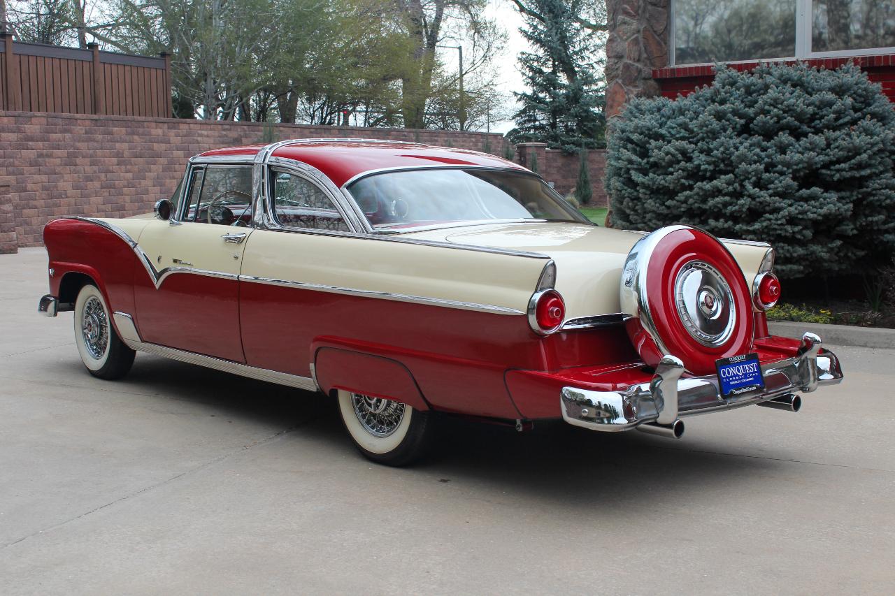 Ford Crown Victoria  1955