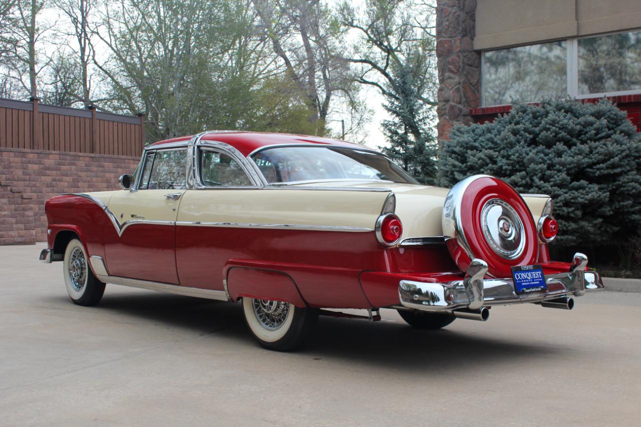 Ford Crown Victoria  1955
