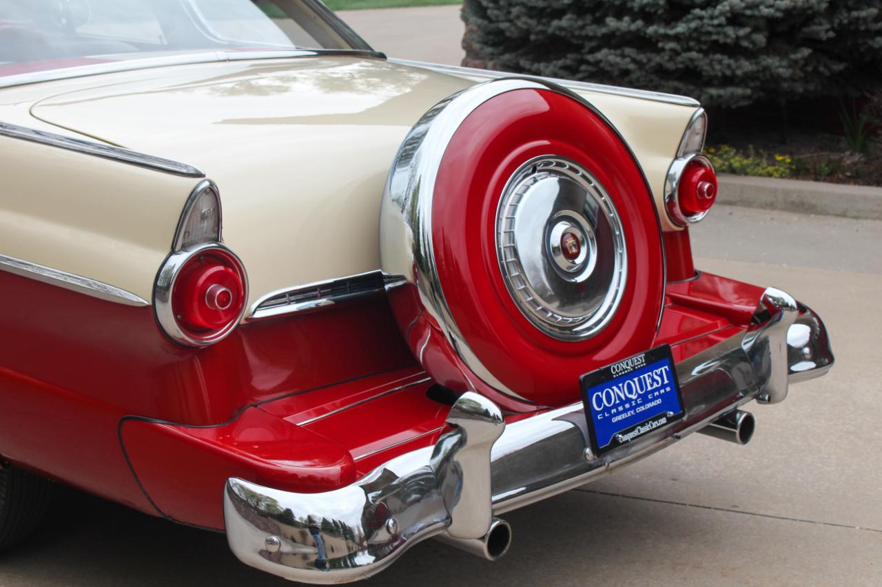 Ford Crown Victoria  1955