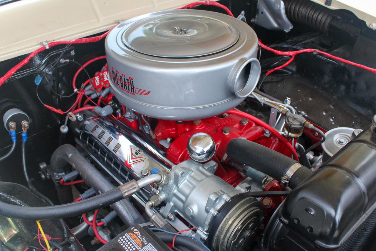 Ford Crown Victoria  1955