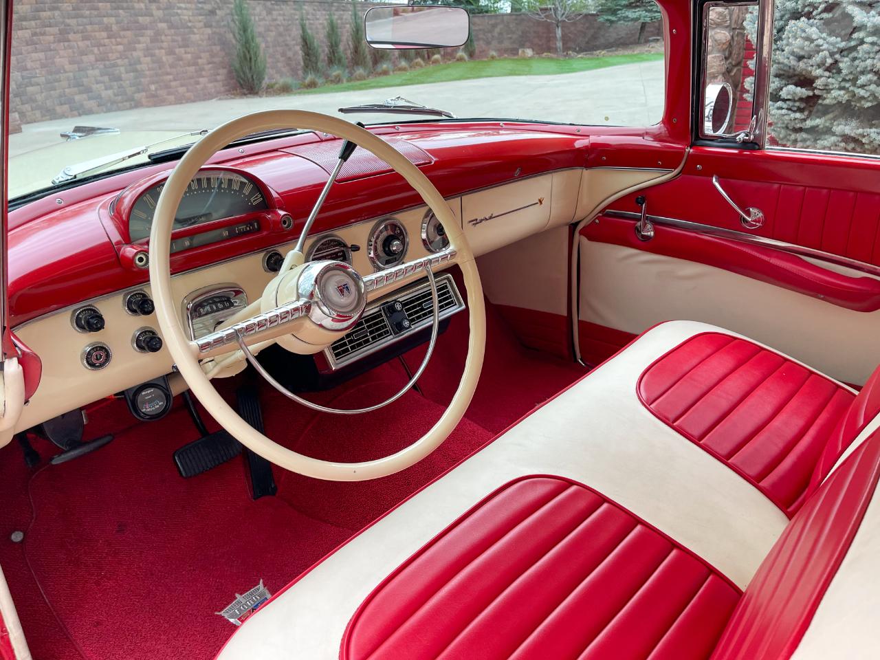 Ford Crown Victoria  1955