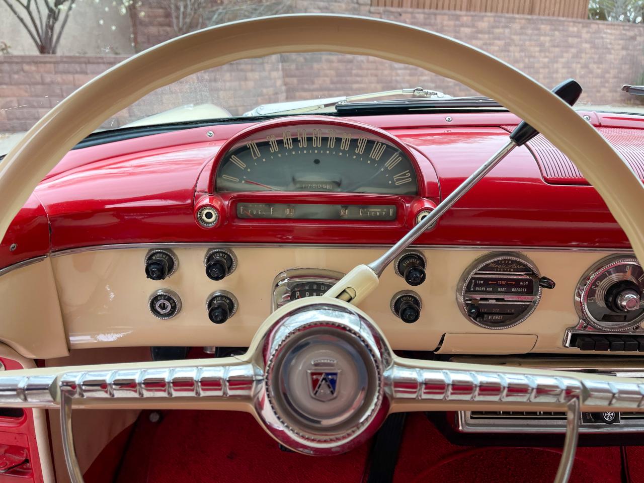 Ford Crown Victoria  1955