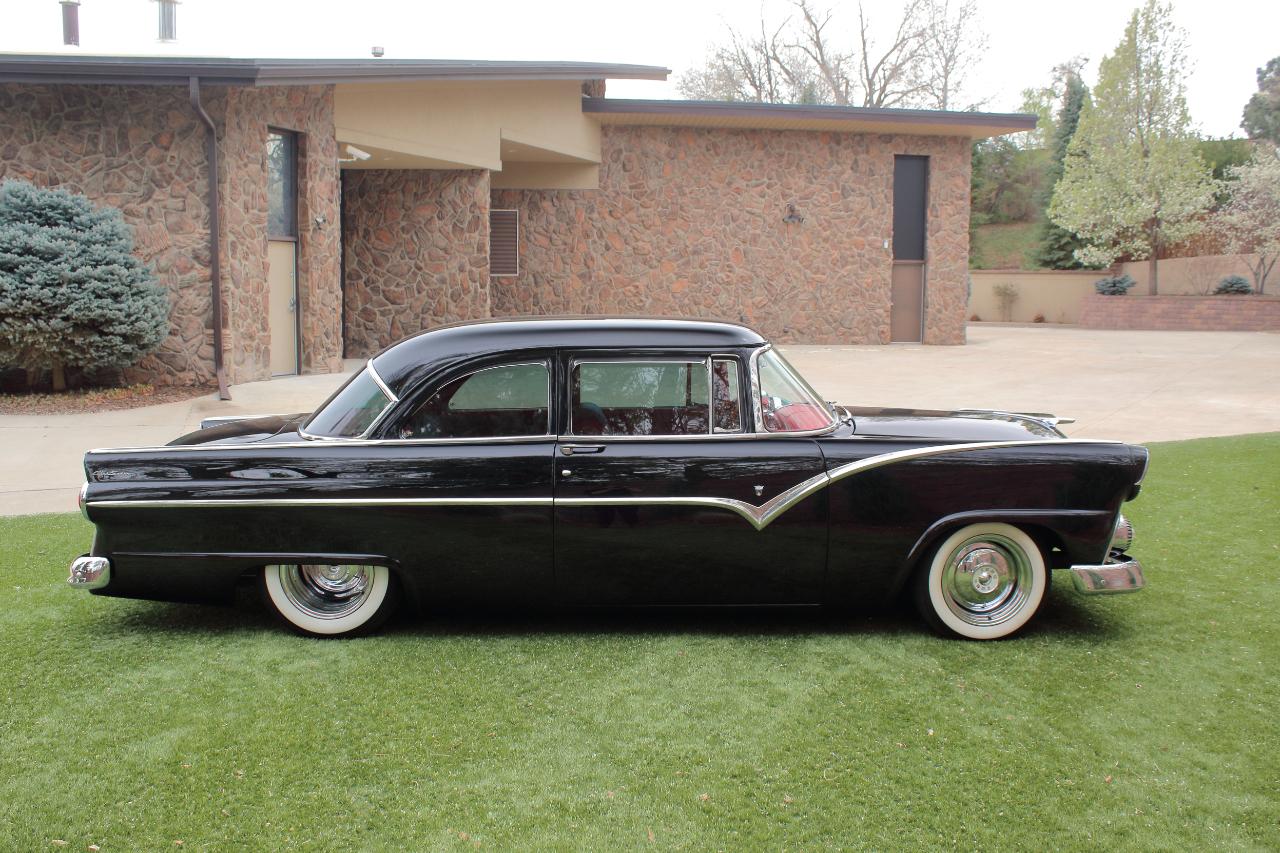 Ford Fairlane  1955