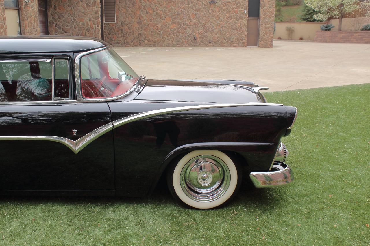 Ford Fairlane  1955