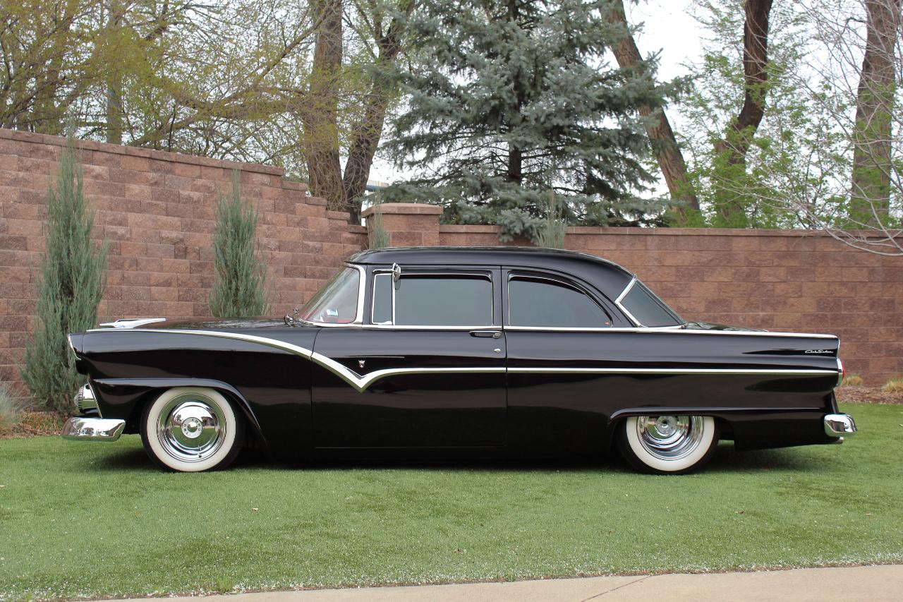 Ford Fairlane  1955