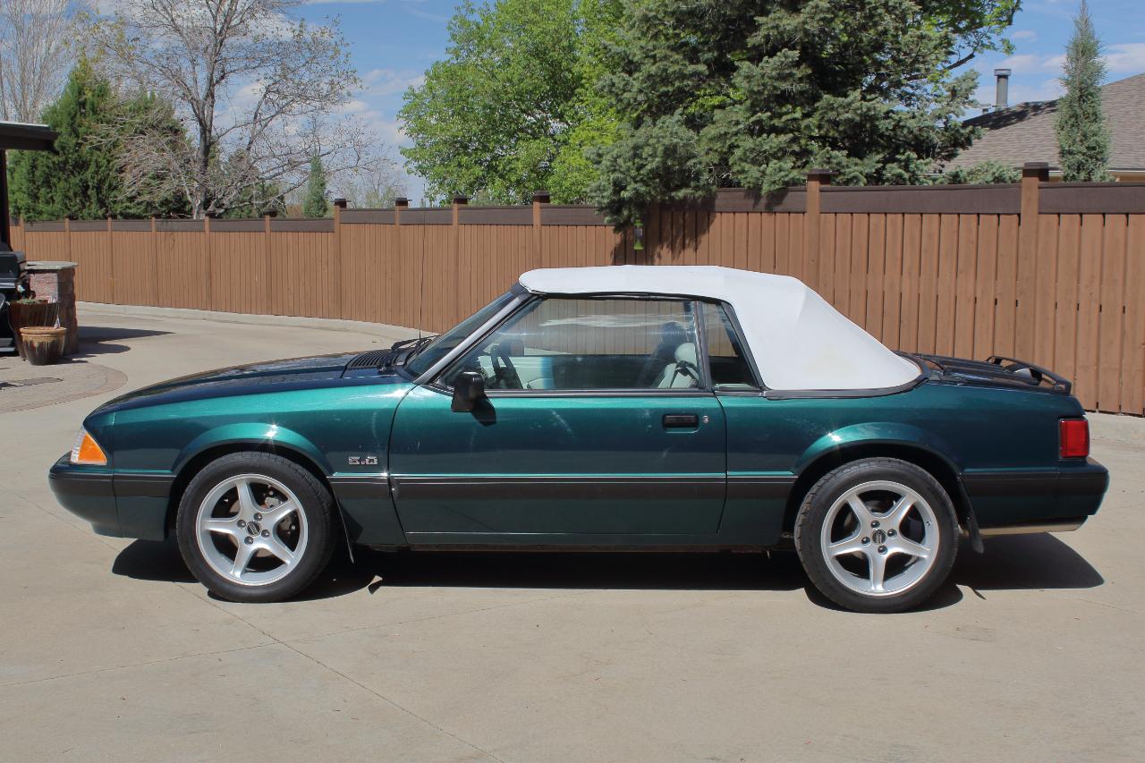 Ford Mustang LX 5.0L convertible 1991