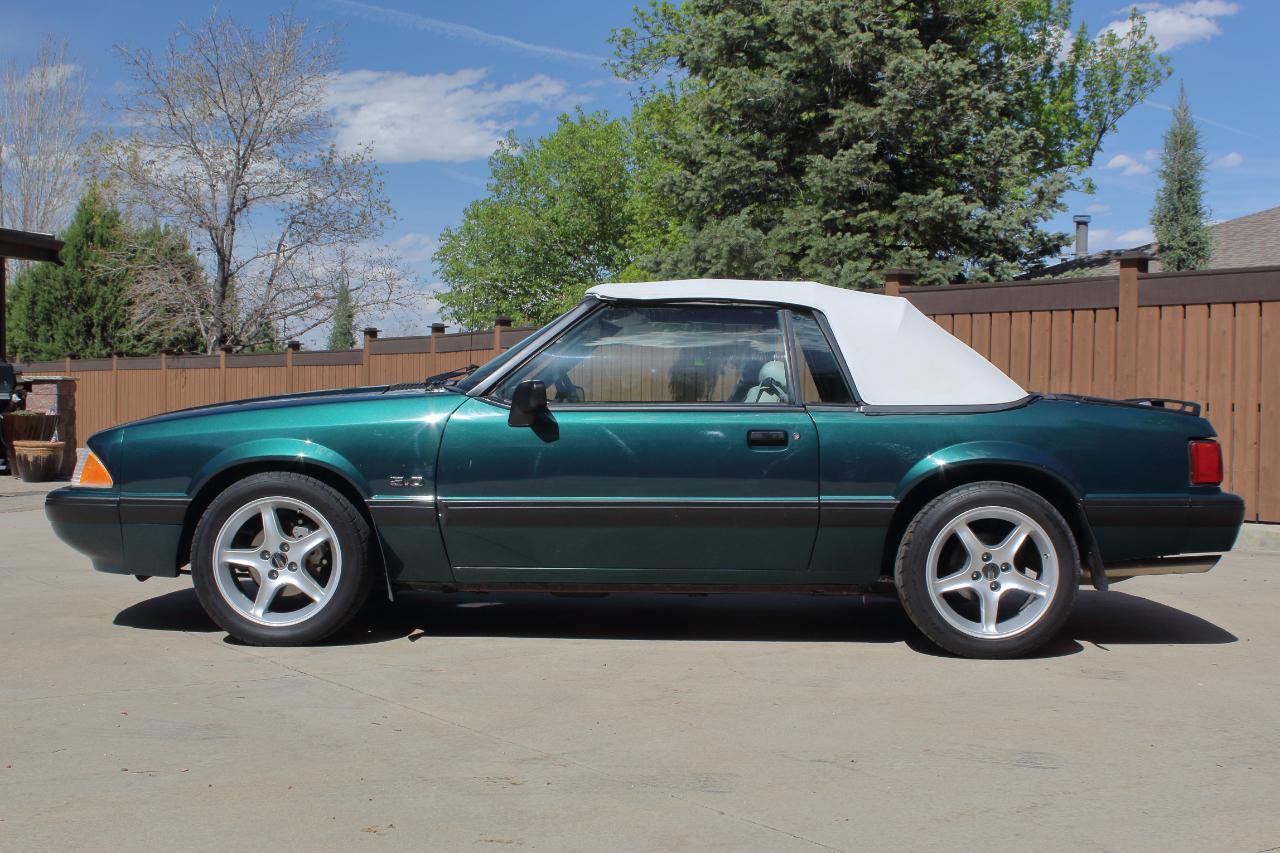 Ford Mustang LX 5.0L convertible 1991