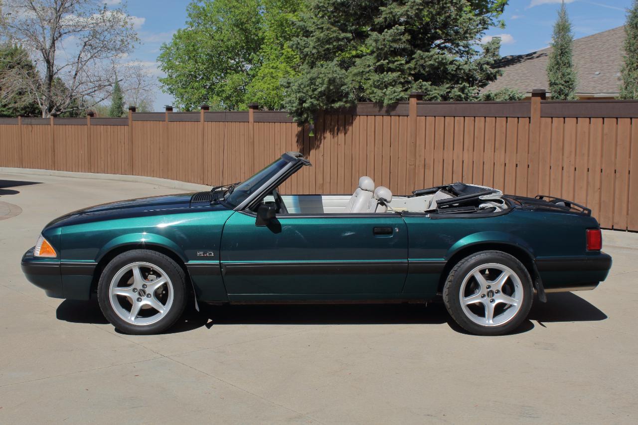 Ford Mustang LX 5.0L convertible 1991