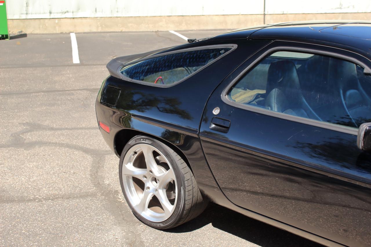 Porsche 928 S 1986