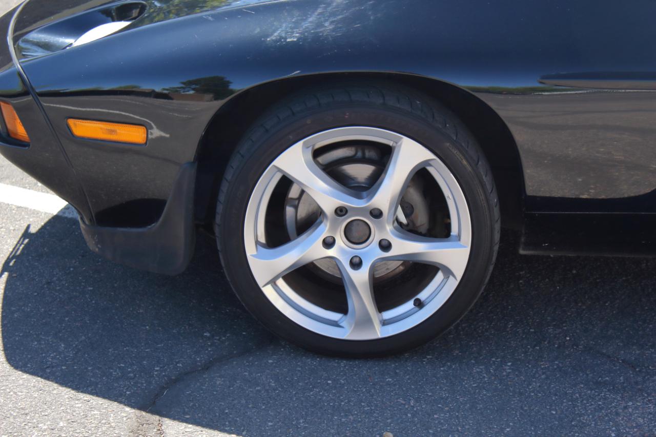 Porsche 928 S 1986