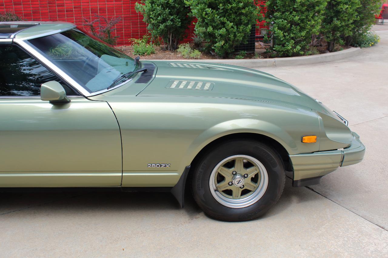 Datsun 280ZX Base 1983