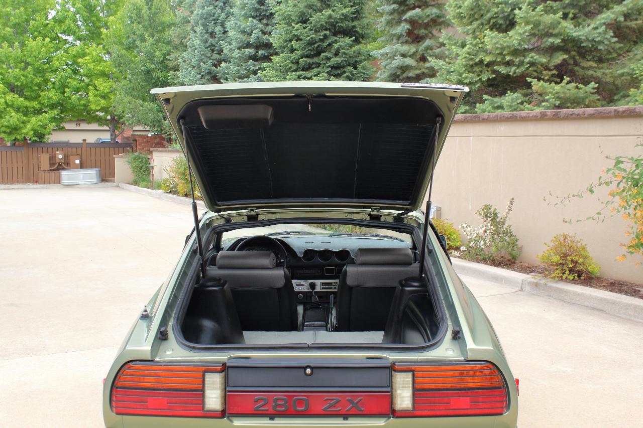 Datsun 280ZX Base 1983