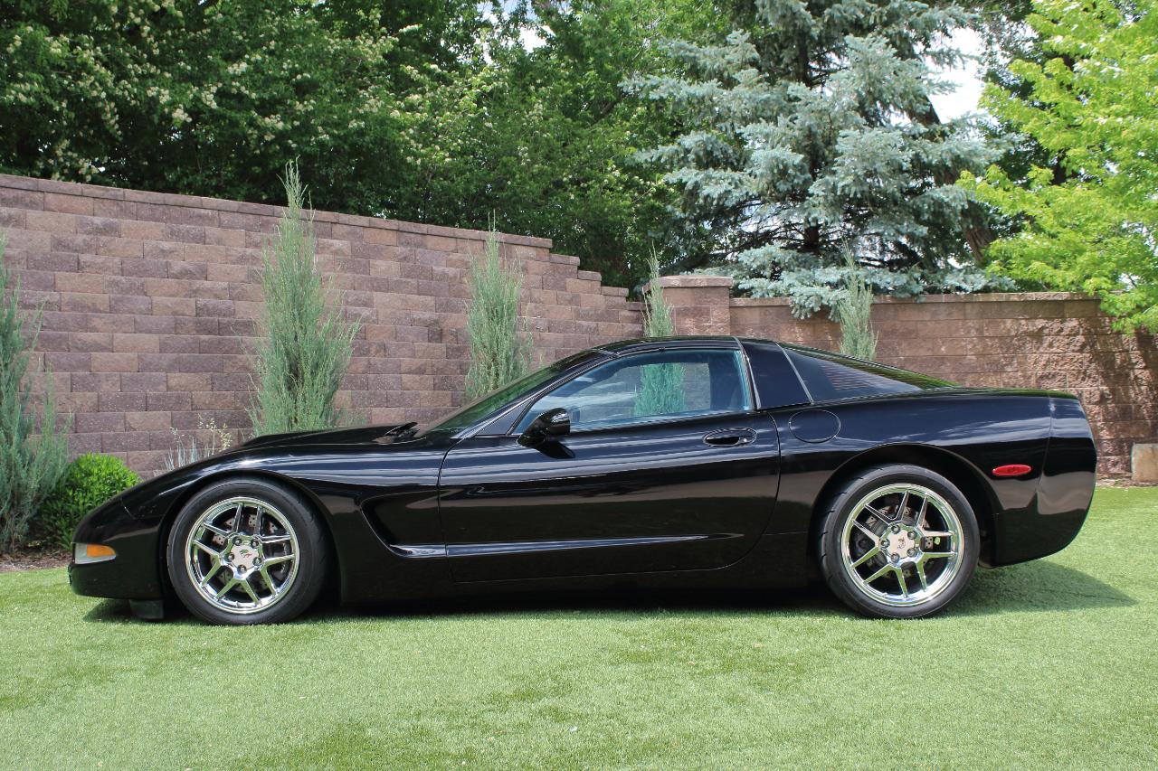 Chevrolet Corvette Coupe 1999