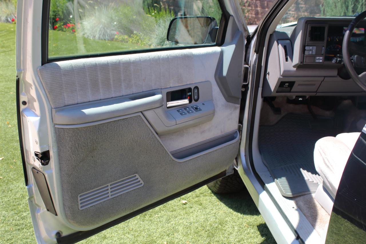 Chevrolet Suburban K1500 4WD 1994