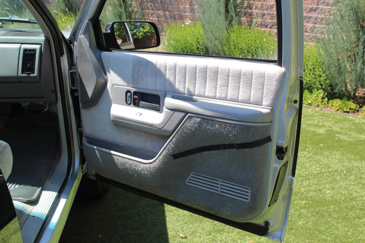 Chevrolet Suburban K1500 4WD 1994