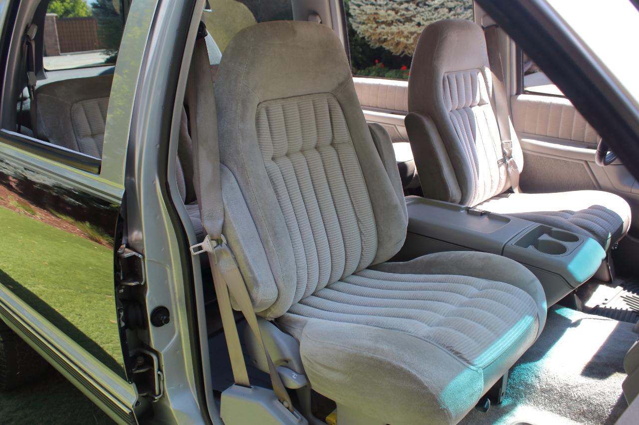 Chevrolet Suburban K1500 4WD 1994