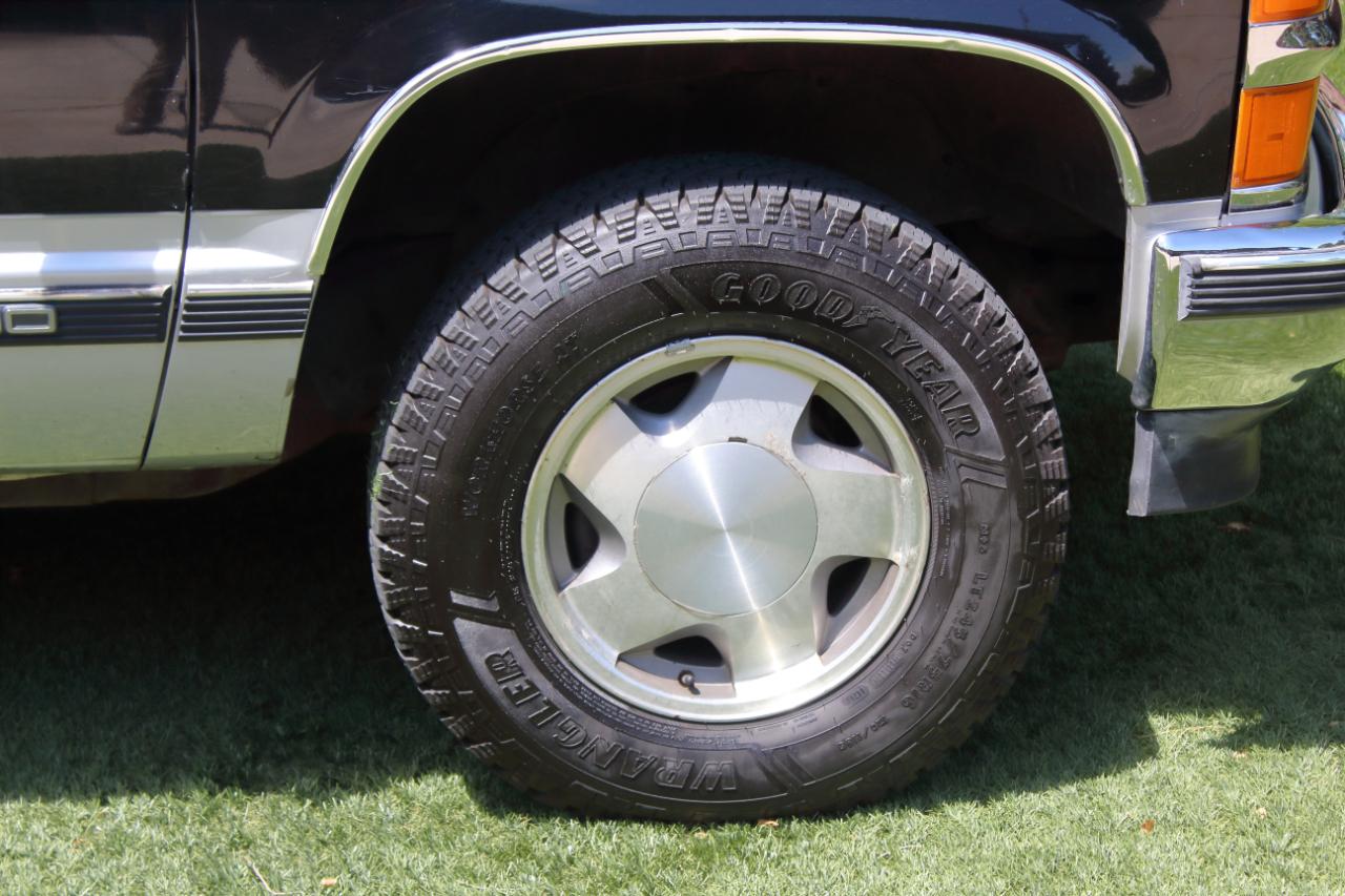 Chevrolet Suburban K1500 4WD 1994