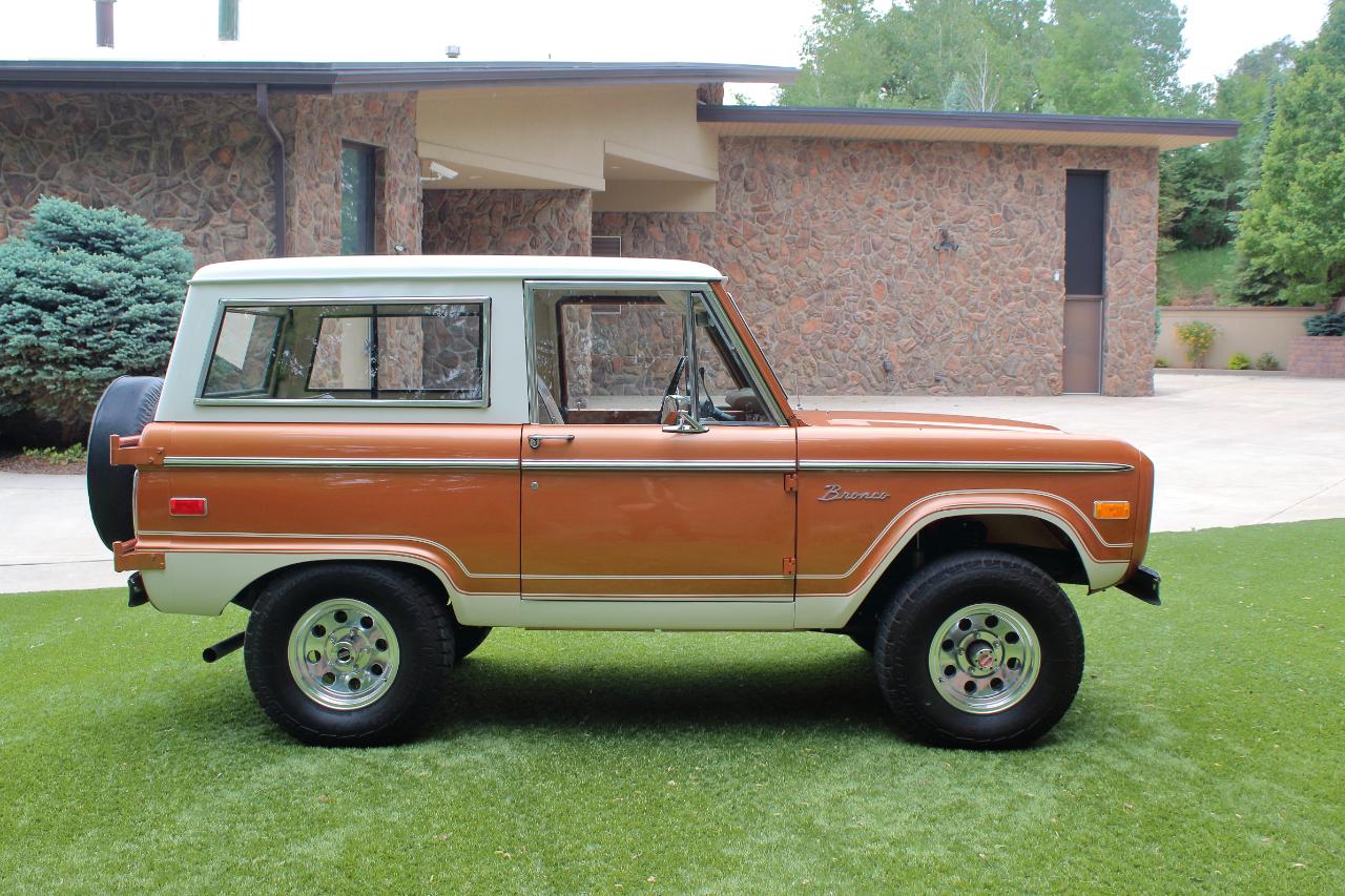 Ford Bronco  1974