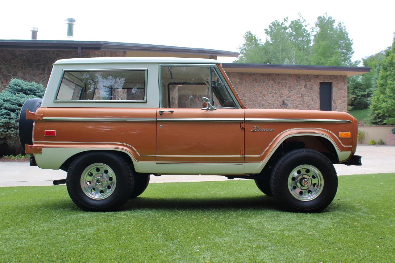 Ford Bronco  1974