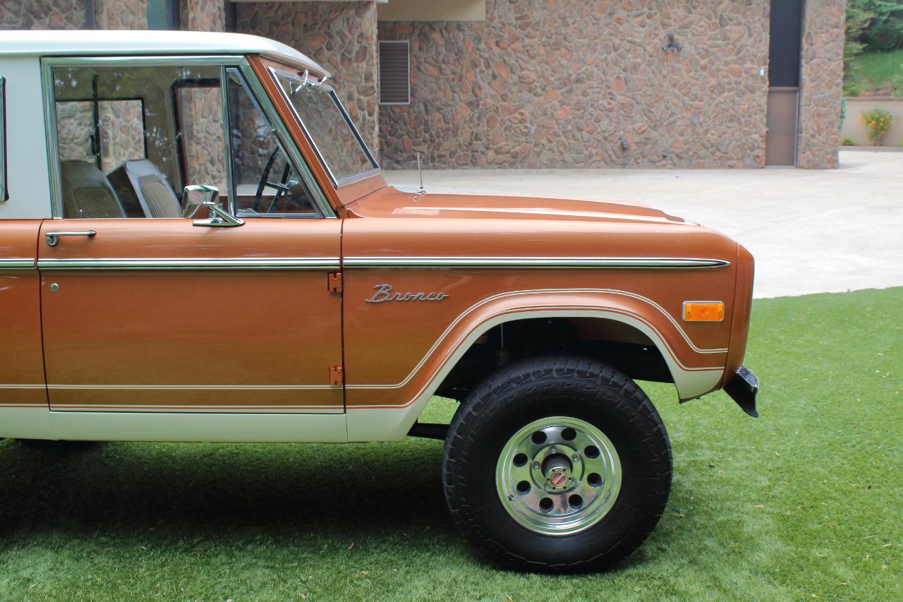 Ford Bronco  1974