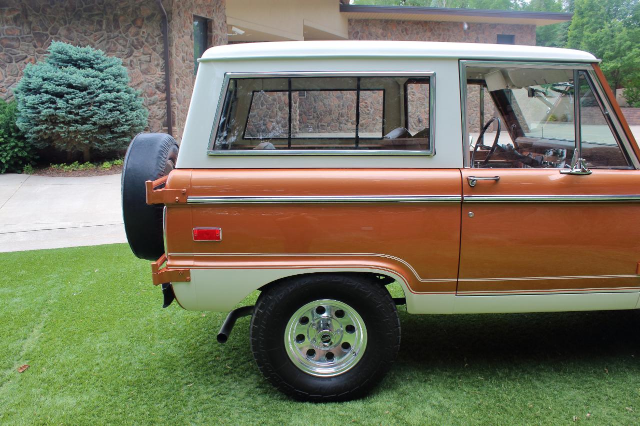 Ford Bronco  1974