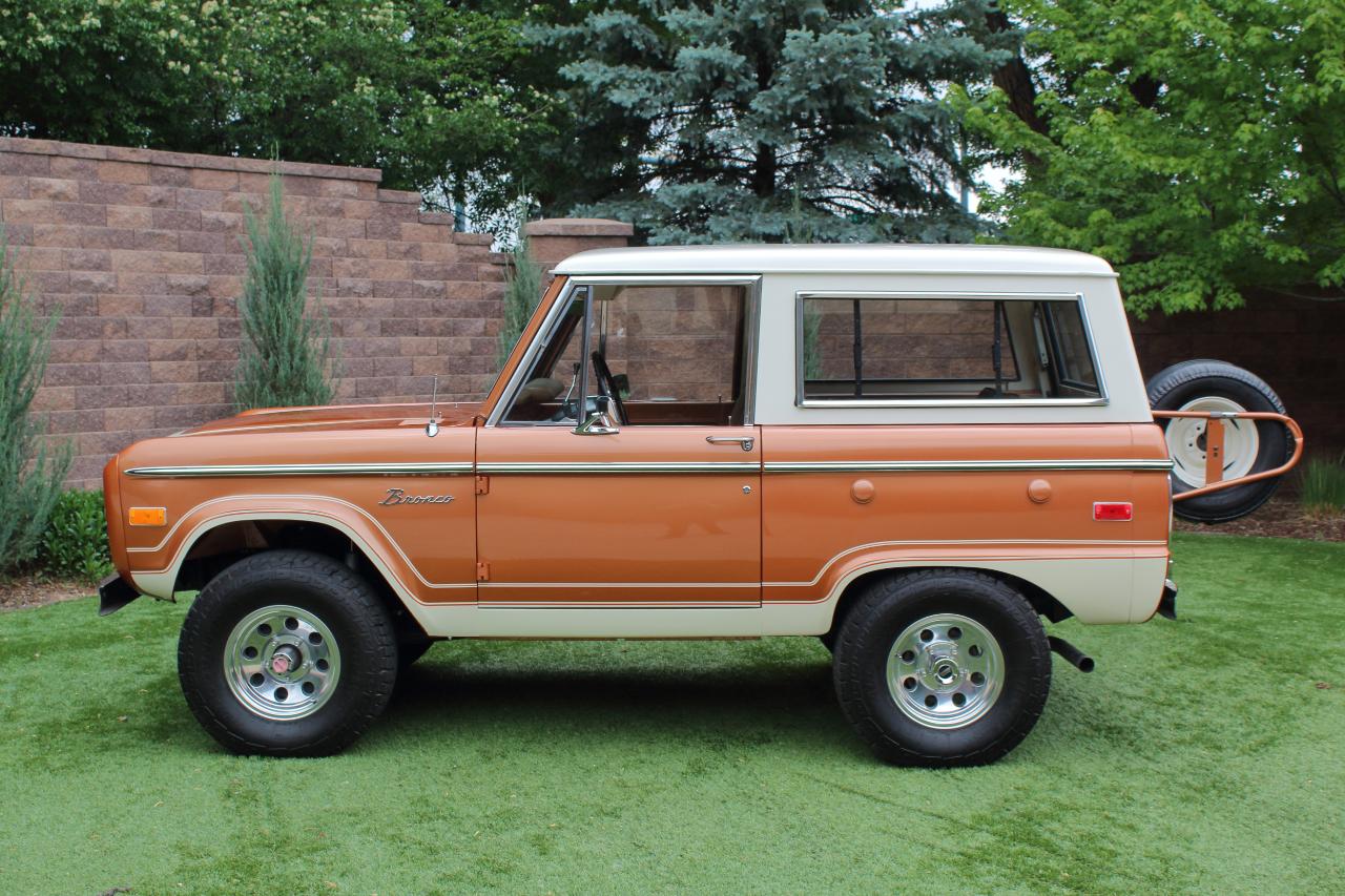Ford Bronco  1974