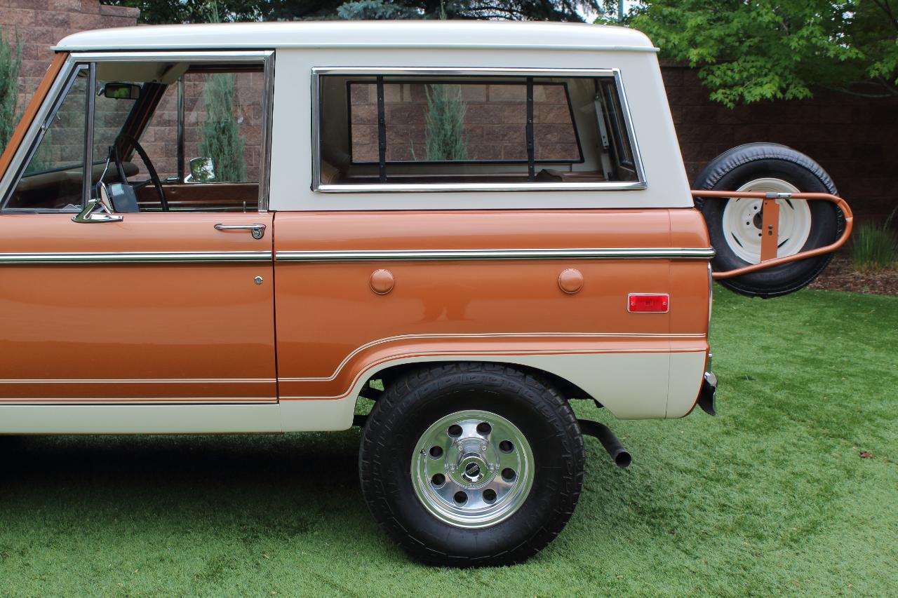 Ford Bronco  1974