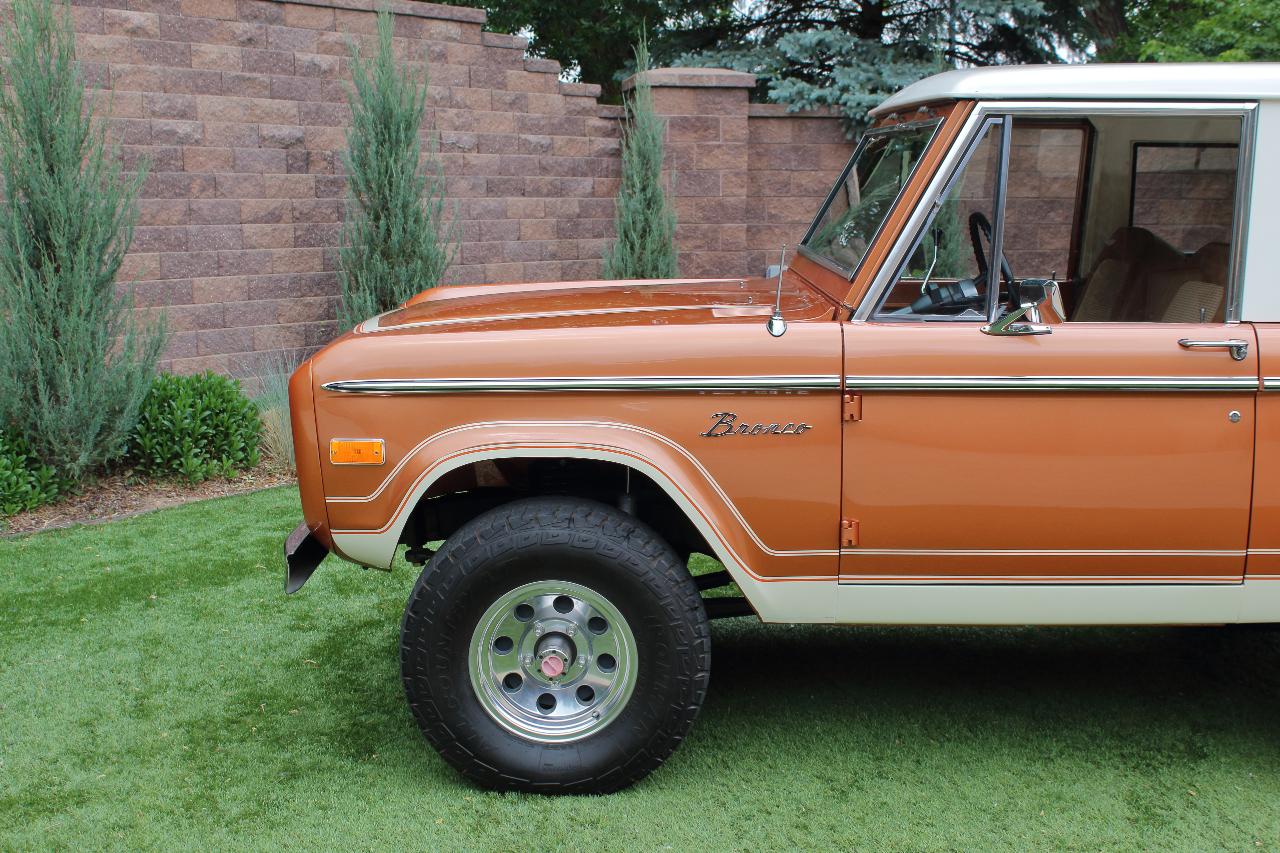 Ford Bronco  1974