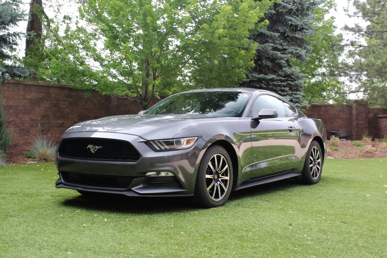 Ford Mustang V6 Coupe 2017