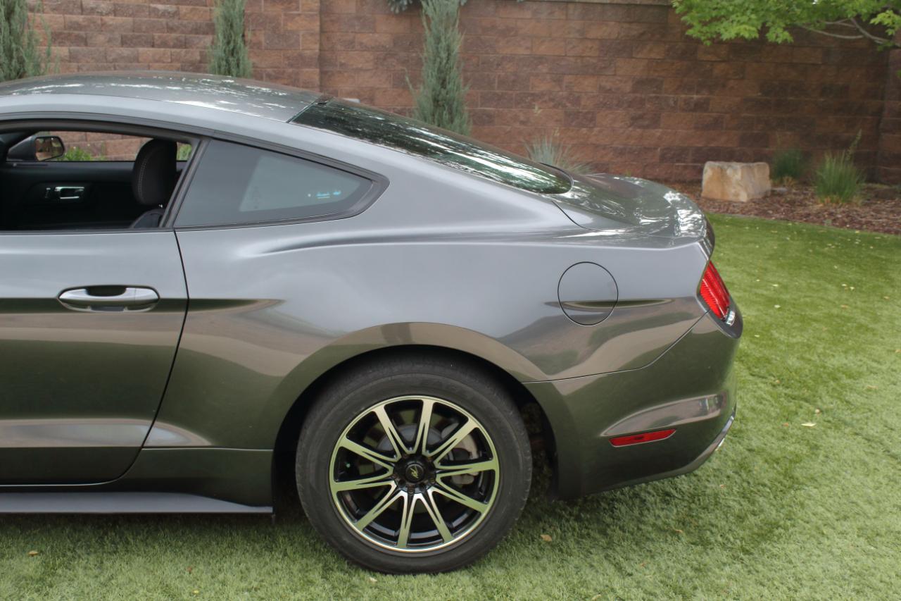 Ford Mustang V6 Coupe 2017