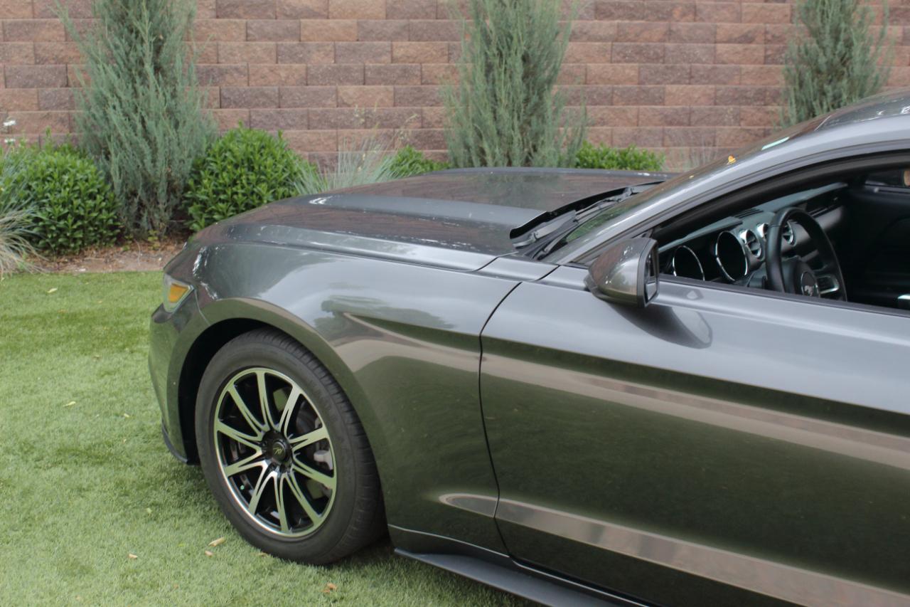Ford Mustang V6 Coupe 2017