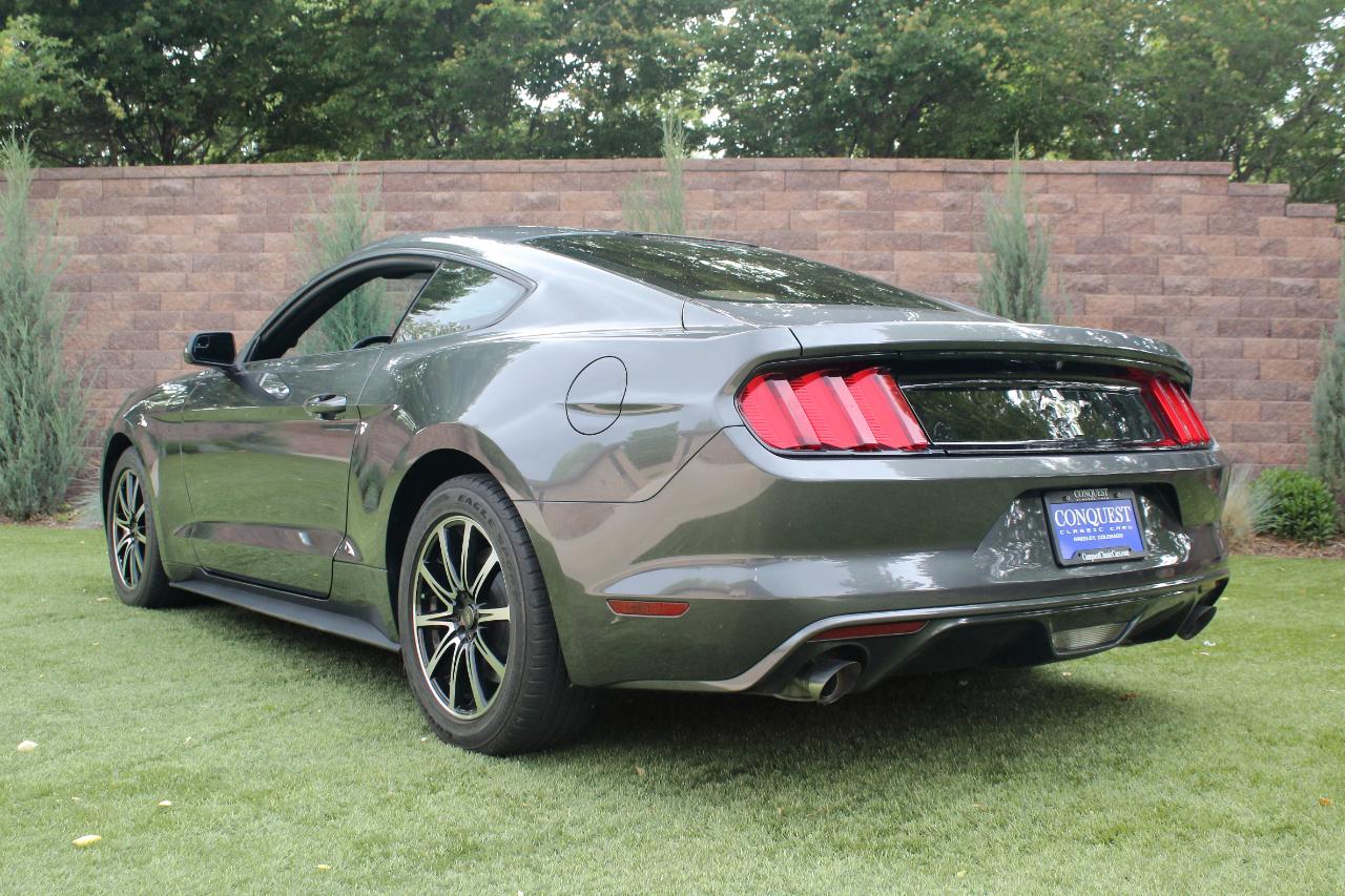 Ford Mustang V6 Coupe 2017