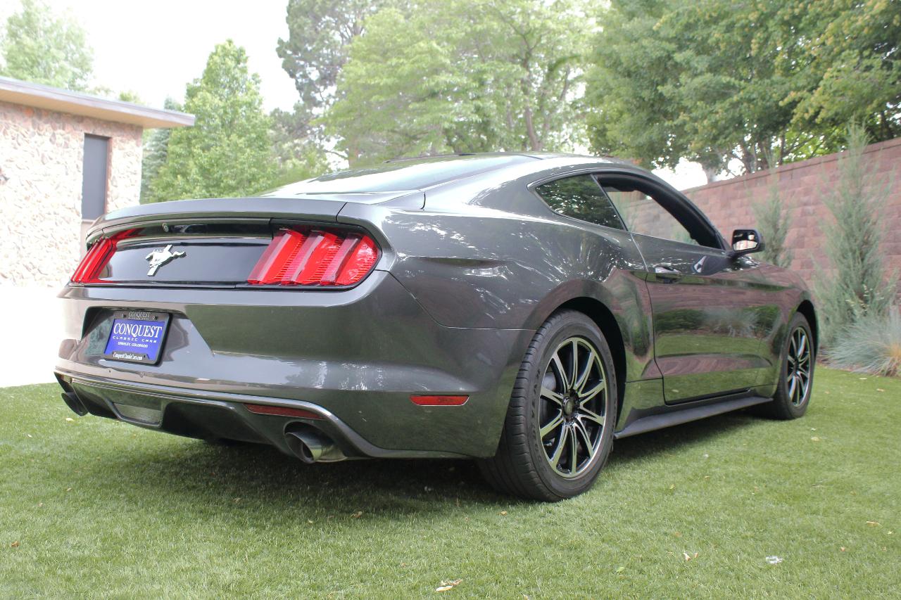 Ford Mustang V6 Coupe 2017