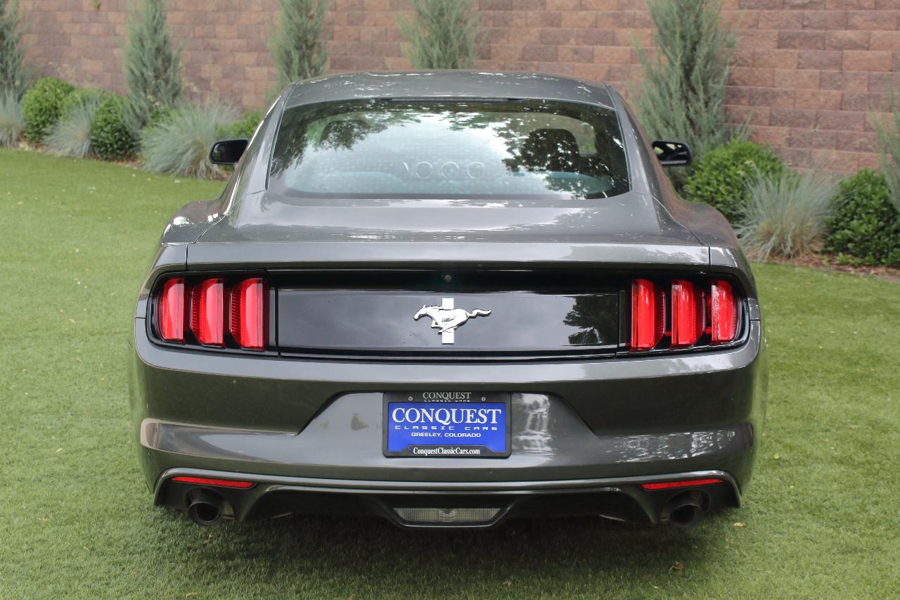 Ford Mustang V6 Coupe 2017