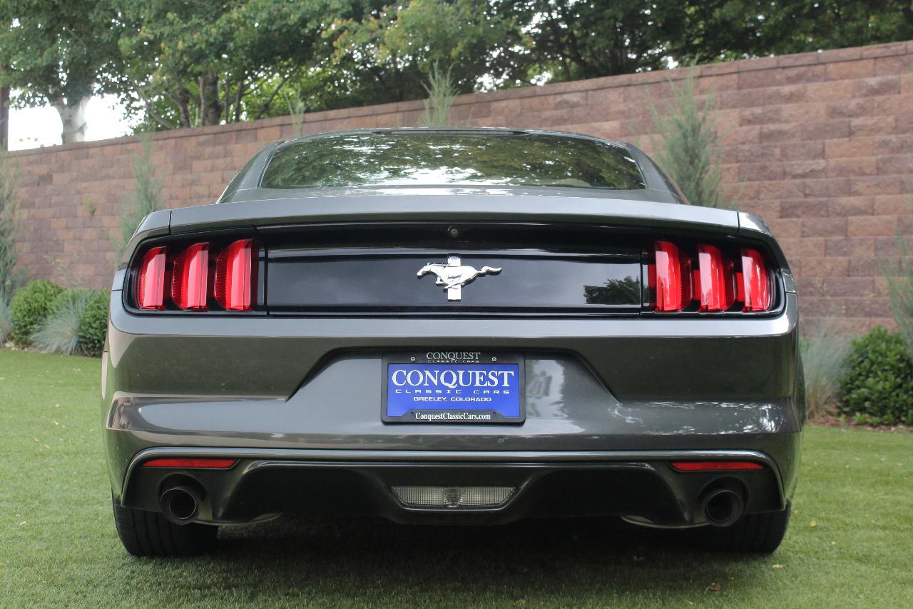 Ford Mustang V6 Coupe 2017