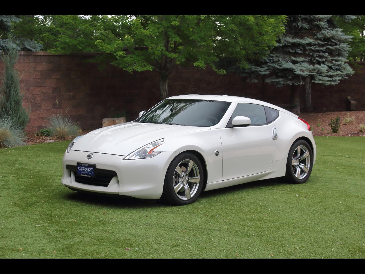 2009 Nissan 370Z Coupe Touring 7AT's photo