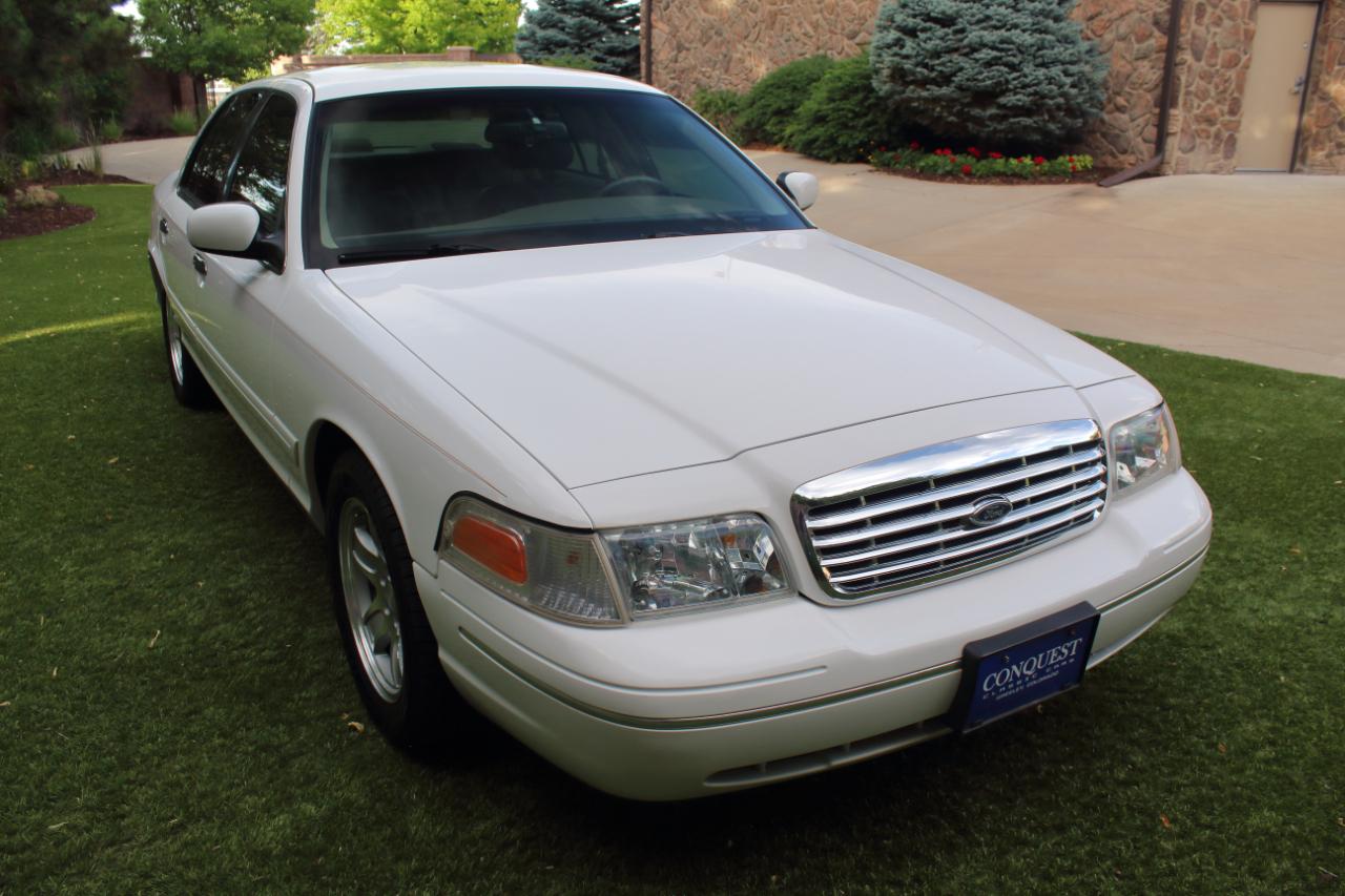 Ford Crown Victoria LX 1999