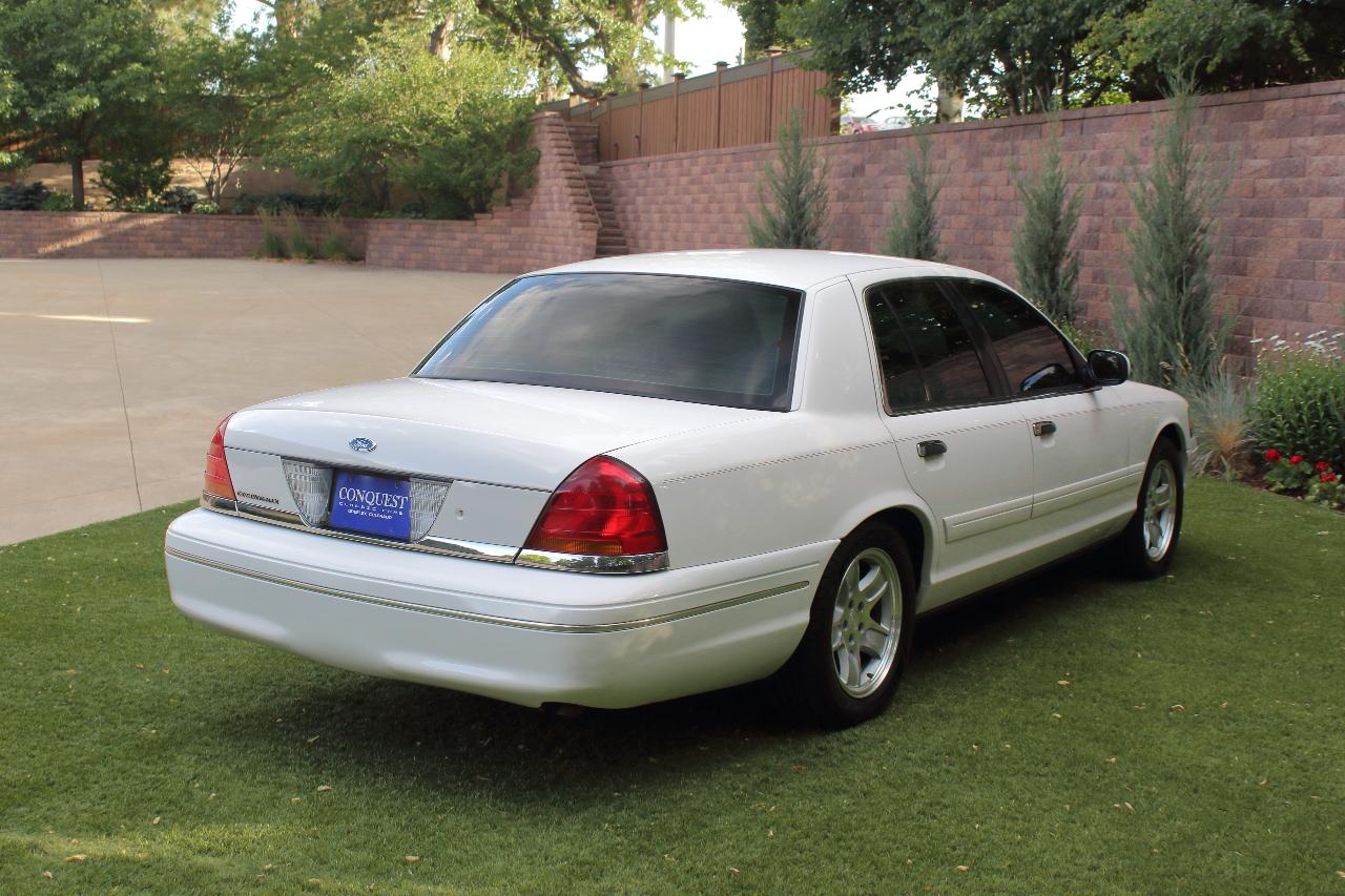 Ford Crown Victoria LX 1999