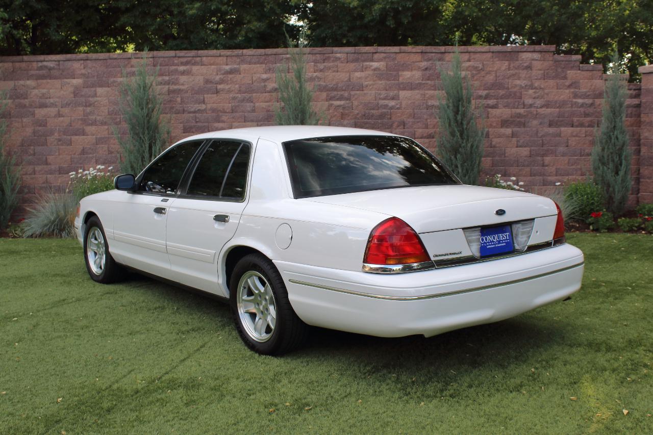 Ford Crown Victoria LX 1999