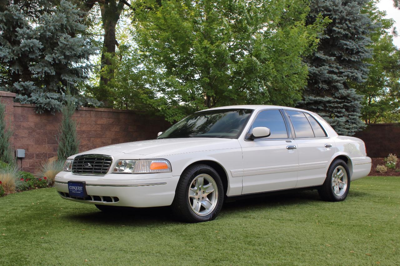 Ford Crown Victoria LX 1999