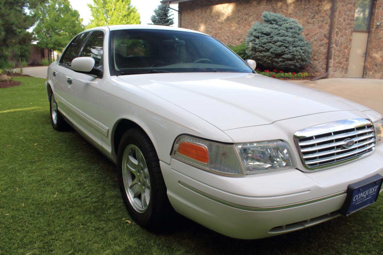 Ford Crown Victoria LX 1999