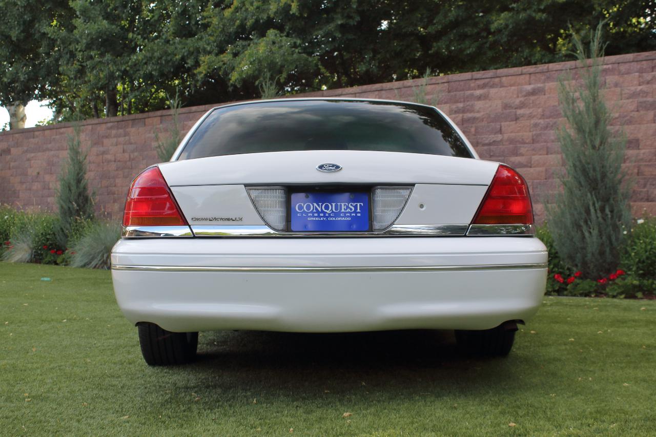 Ford Crown Victoria LX 1999