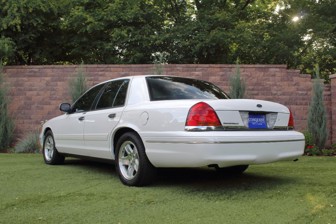Ford Crown Victoria LX 1999