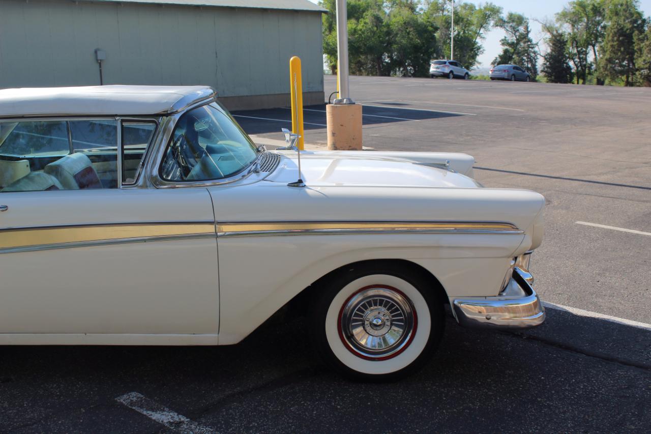 Ford Fairlane Sunliner Convertible  1957