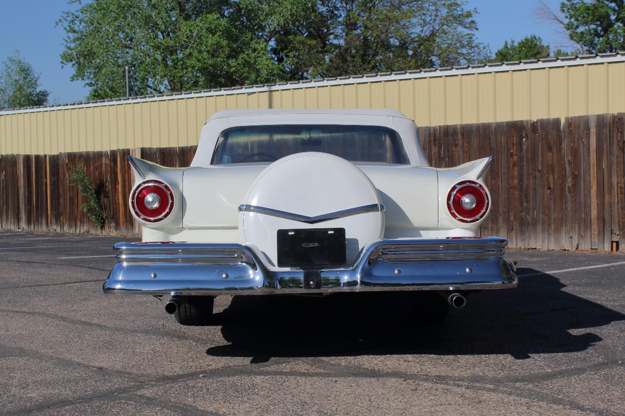 Ford Fairlane Sunliner Convertible  1957