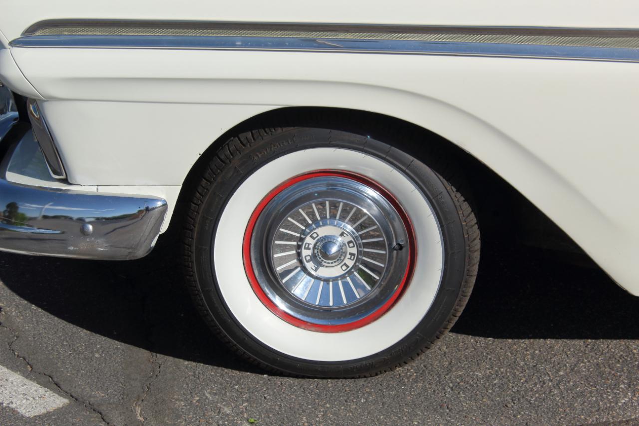 Ford Fairlane Sunliner Convertible  1957
