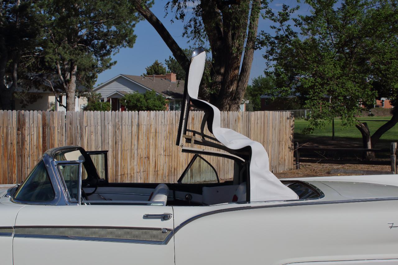 Ford Fairlane Sunliner Convertible  1957