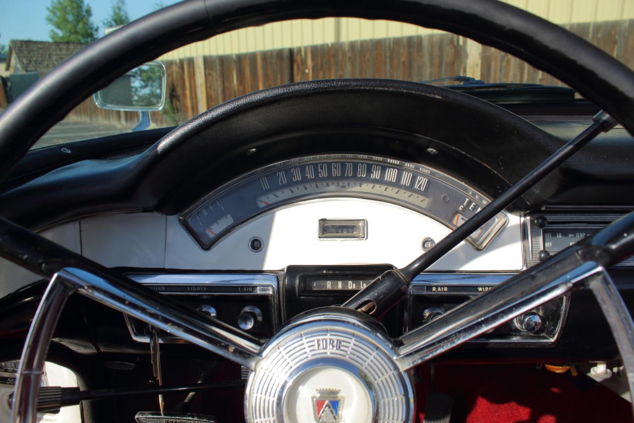 Ford Fairlane Sunliner Convertible  1957