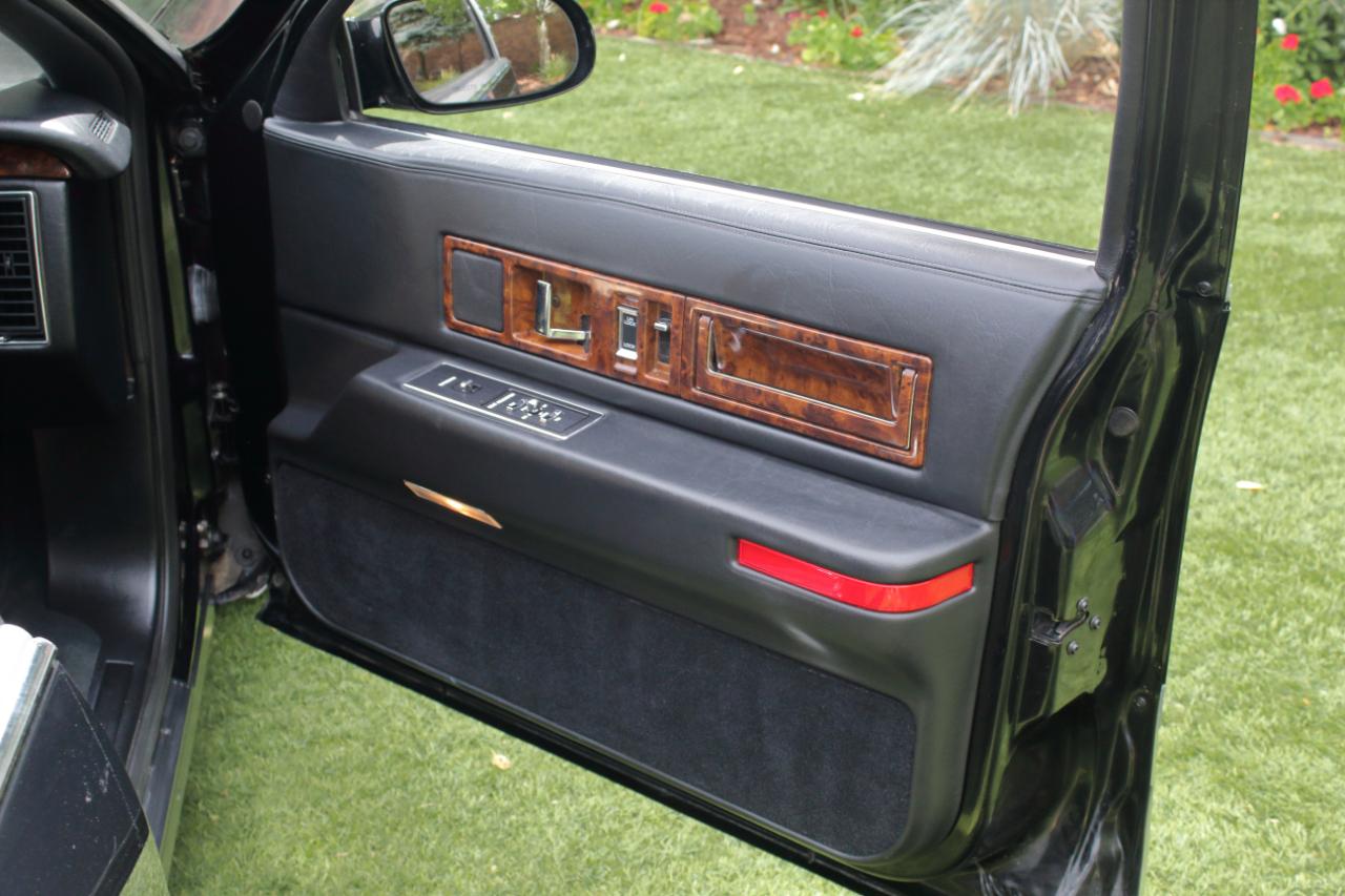 Cadillac Fleetwood  1996