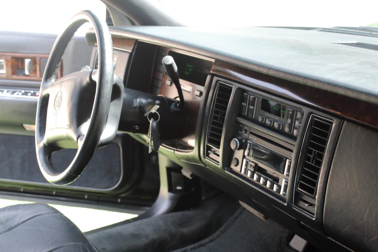 Cadillac Fleetwood  1996